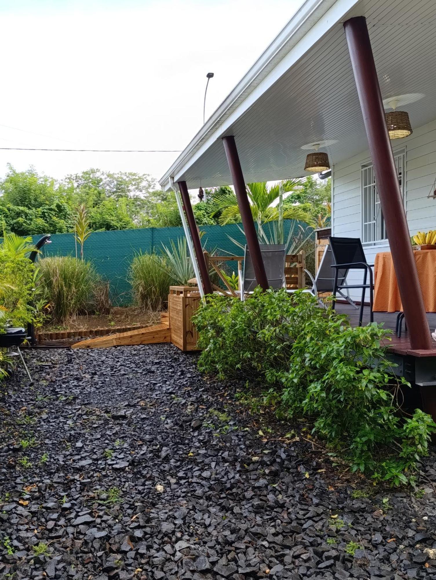 Dadi'S Little Paradis ซานต์-โรส ภายนอก รูปภาพ