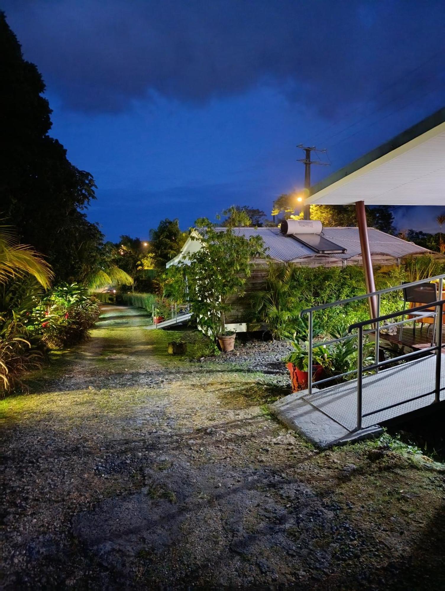 Dadi'S Little Paradis ซานต์-โรส ภายนอก รูปภาพ